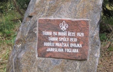 Setkání u pamětního kamene na potoce Mastníku